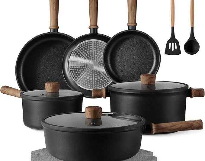 CAROTE Nonstick Pots and Pans, Induction Titanium Cookware Set 16pcs Kitchen Cooking Sets, Pot and Pan Non Stick w/Frying pan (PFOS, PFOA Free)